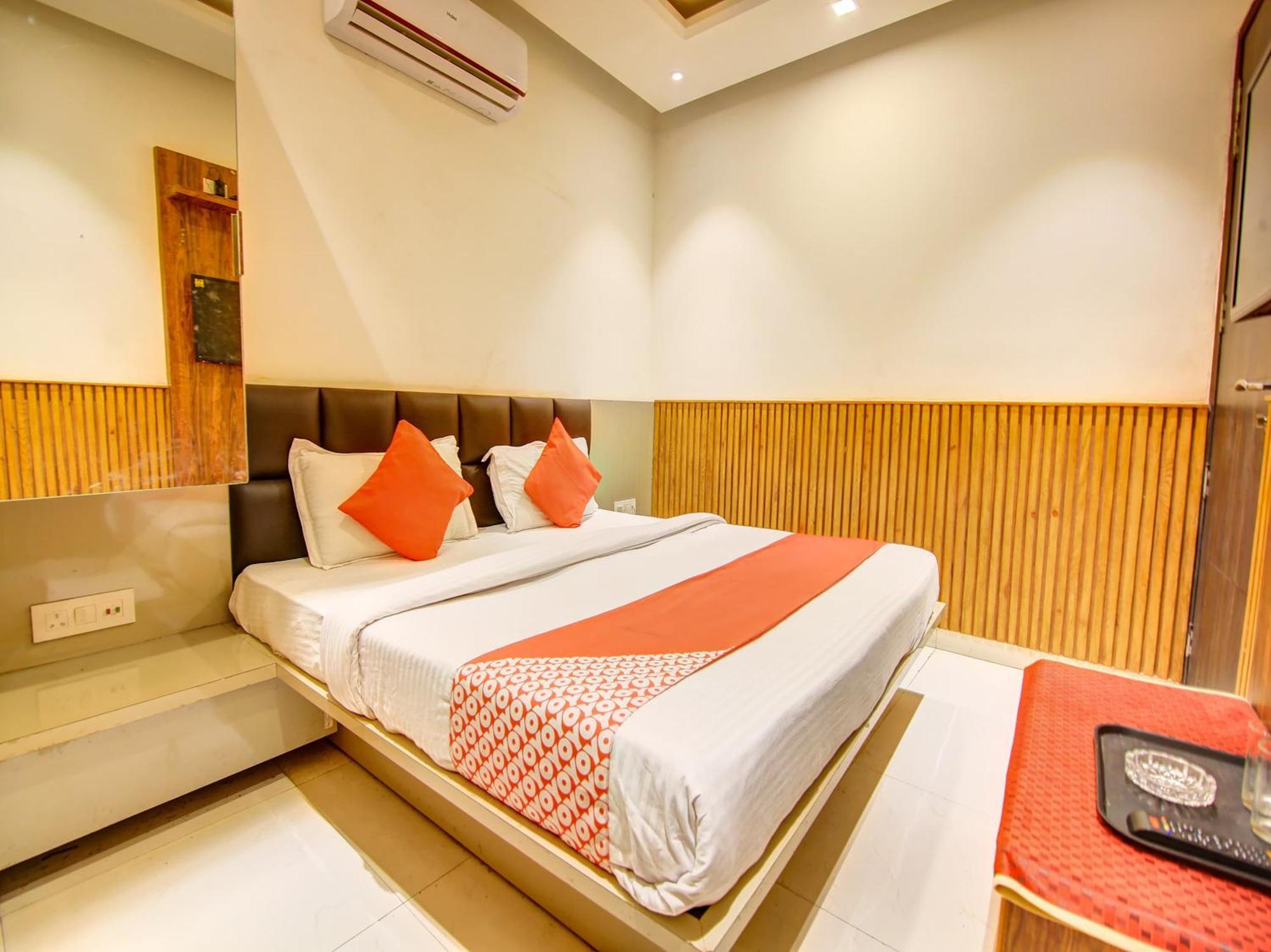 Hotel O Shri Sai Delhi  Exteriör bild